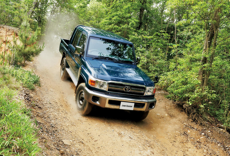 Toyota Land Cruiser J7