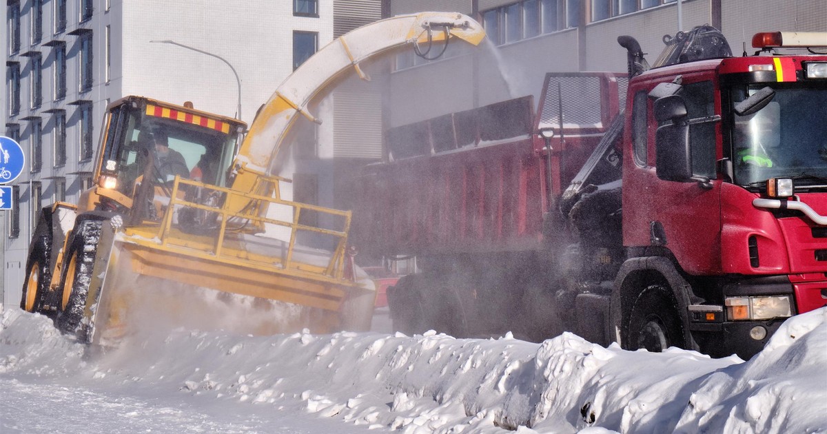 Argmagedon pogodowy! 166 tys. domów bez prądu, loty zawieszone. "Najgorsza sytuacja w dekadzie"