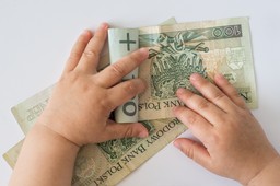 dzieci mieszkają na stałe z drugim rodzicem. czy liczą się do ulgi 4+?