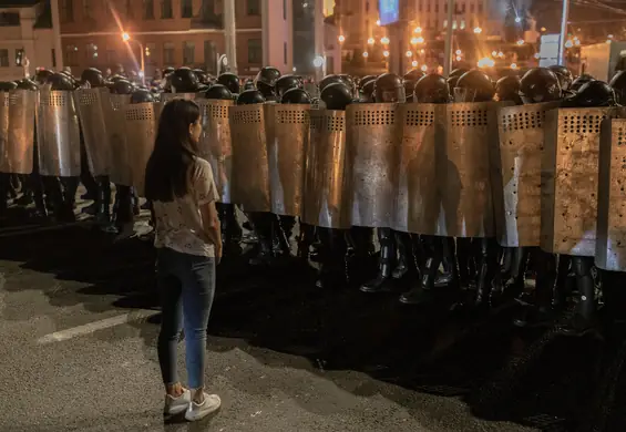 Pójdziesz na demo czy uciekniesz z kraju? Zdecyduj, jak zachowasz się w czasie protestów