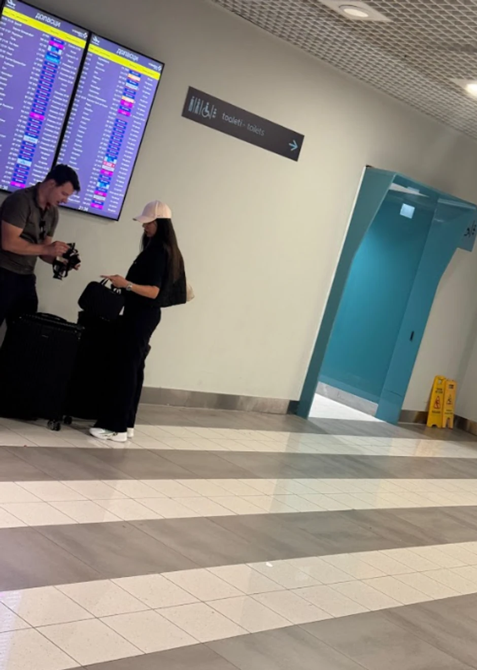 Tanja i Muki na aerodoromu