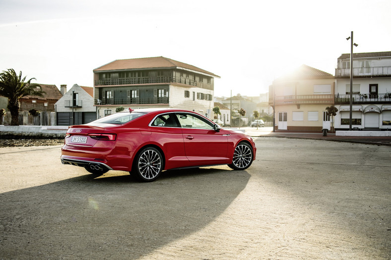 Audi S5 coupe