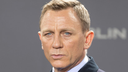 Műteni kell Daniel Craiget, veszélyben az új James Bond-film?