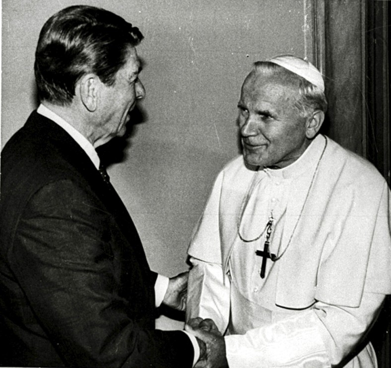 Ronald Reagan i Jan Paweł II w 1982 r.