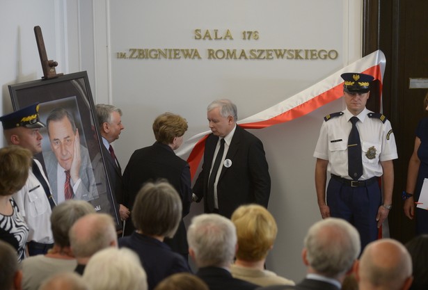 Kaczyński wyklucza koalicję z Korwin-Mikkem: Jest skompromitowany [WIDEO]