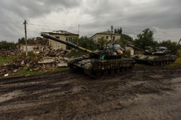 Rosjanie tracą kadrę i sprzęt. Jeśli jednak udałoby się im odtworzyć siły, to Ukraińcy będą mieli problem [WYWIAD]