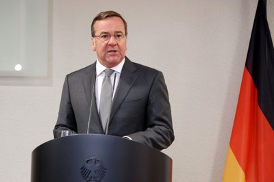 Minister obrony Niemiec ostrzega przed planem Putina