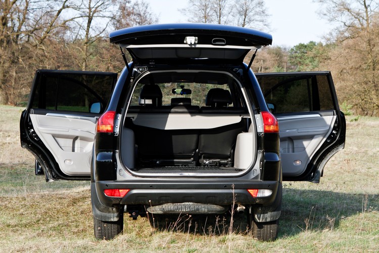 Mitsubishi pajero sport