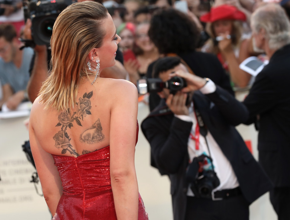 Festiwal w Wenecji. Premiera filmu "Historia małżeńska": Scarlett Johansson 