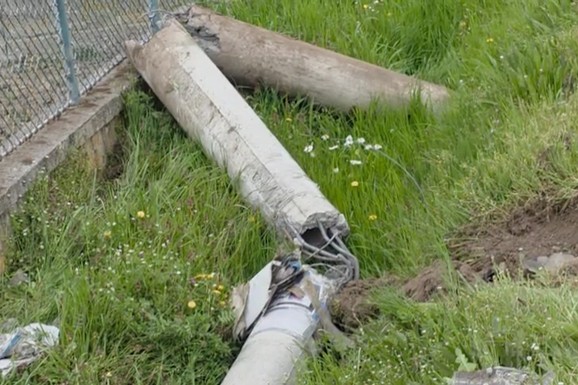 PIJANI VOZAČ ODVEO DEVOJKU (18) U SMRT Meštani sela kod Aleksinca progovorili o tragediji: "Bila je jedinica, roditelji su je kasno dobili"