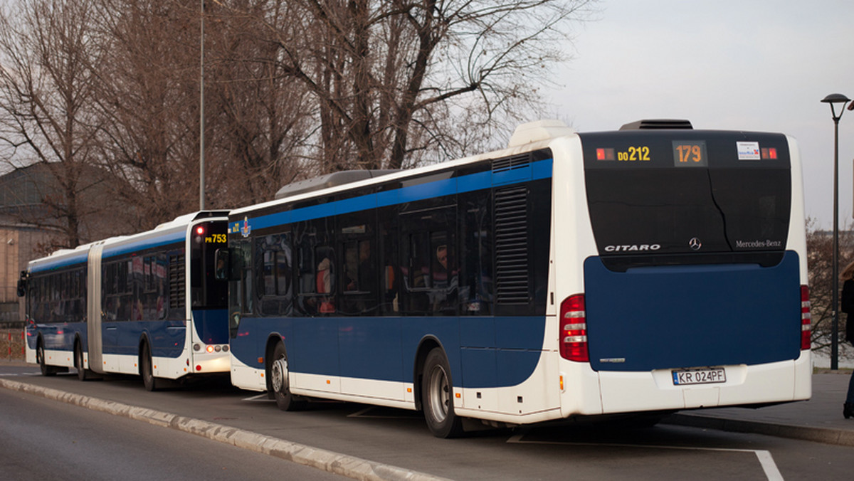 Do sporych zmian w funkcjonowaniu komunikacji miejskiej, które czekają nas od września, dojdzie jeszcze jedna. Na mocy porozumienia ZIKiT-u z Galerią Bronowice, pod centrum handlowe od 1 września będą podjeżdżać dwie linie autobusowe – 118 i 501.