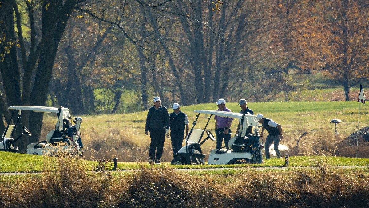 Donald Trump dowiedział się o porażce na polu golfowym