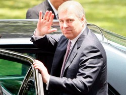 Książę odchodzi w cień. Za dużo skandali