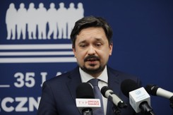 Strajk głodowy Kamińskiego. RPO: Więzień nie ma prawa do odmowy przyjęcia posiłku