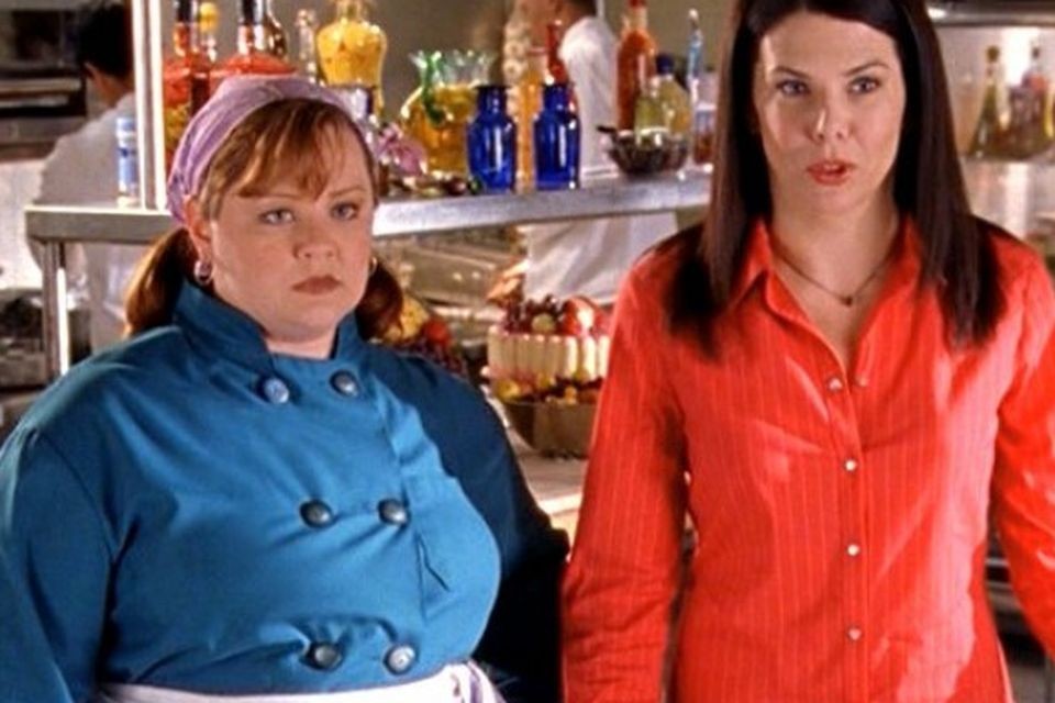 Herečka Melissa McCarthy v seriáli Ženy z rodu Gilmorovcov.