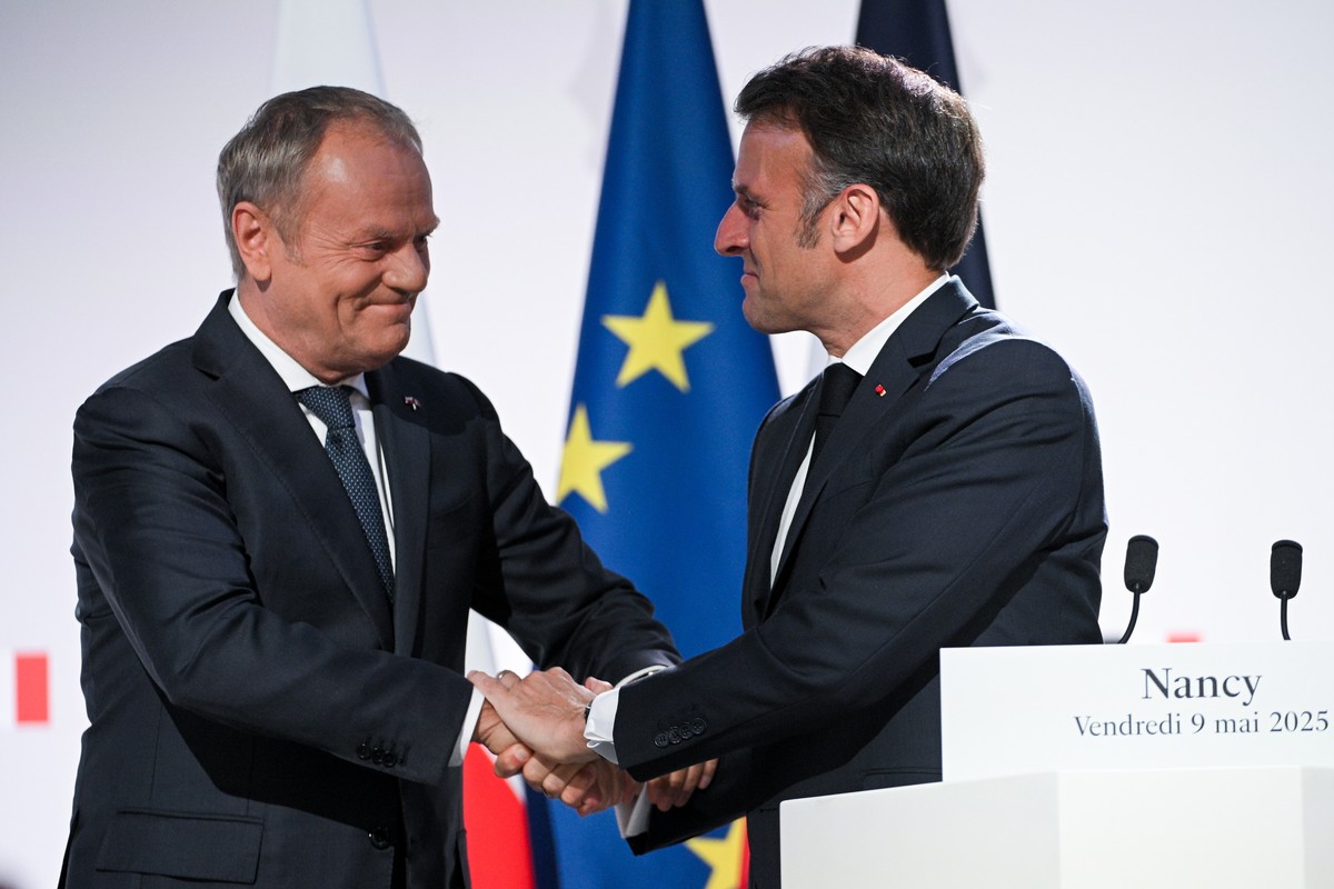 Donald Tusk i Emmanuel Macron