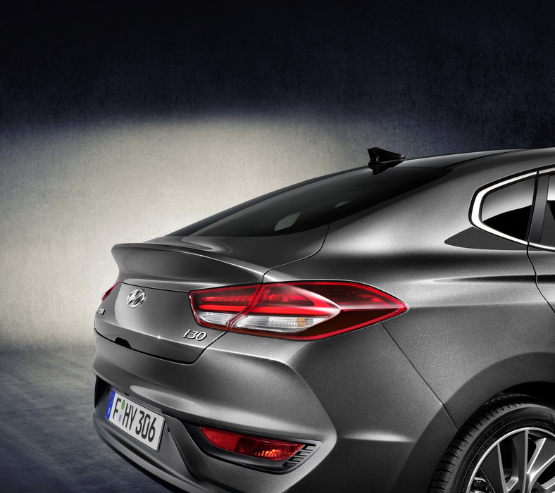 Hyundai i30 Fastback – w kierunku coupe