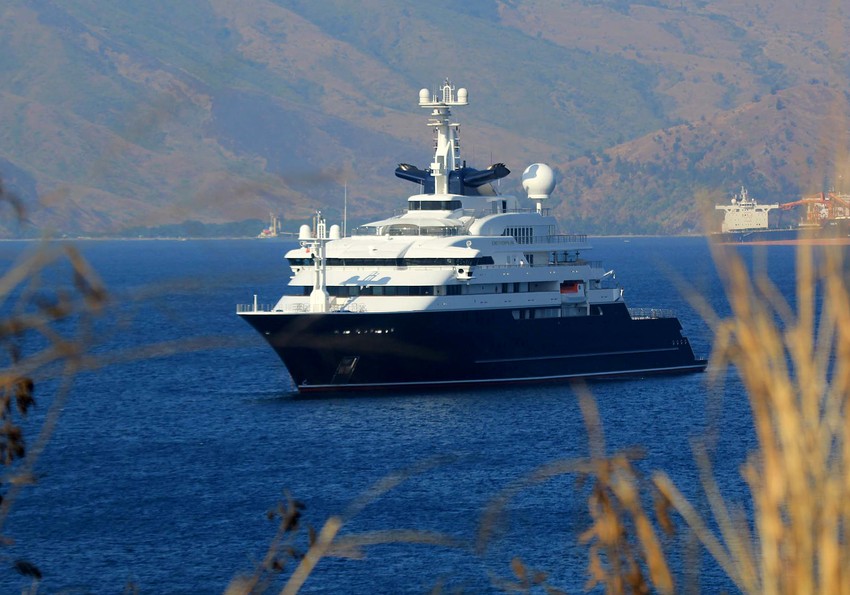 Krivac: Jahta "Tatuš"