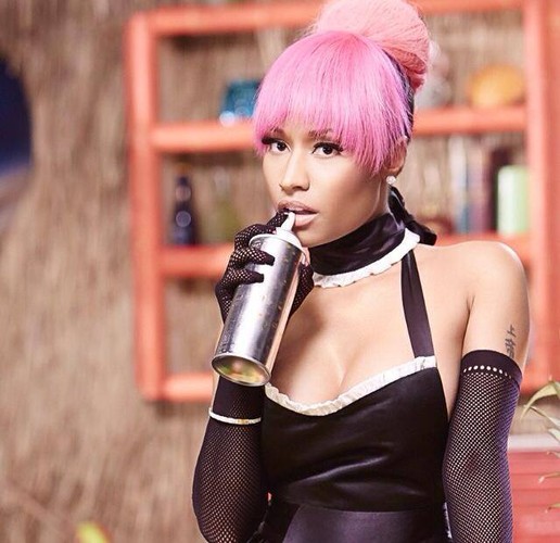 Nicki Minaj wie, jak to się robi w show biznesie