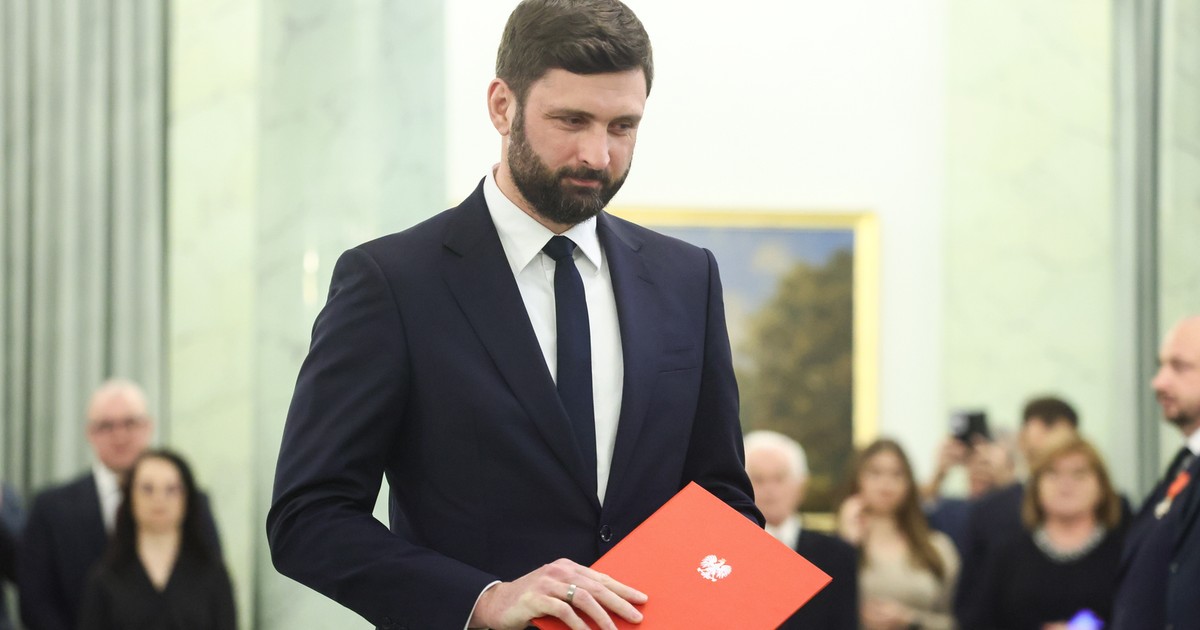 "Za zamkniętymi drzwiami od nas był tylko Nikodem". Brat gwiazdora TV Republika umacnia swoją pozycję