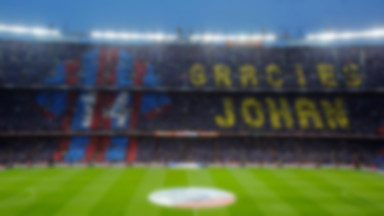 Piłkarze i kibice uczcili pamięć Johana Cruyffa podczas El Clasico