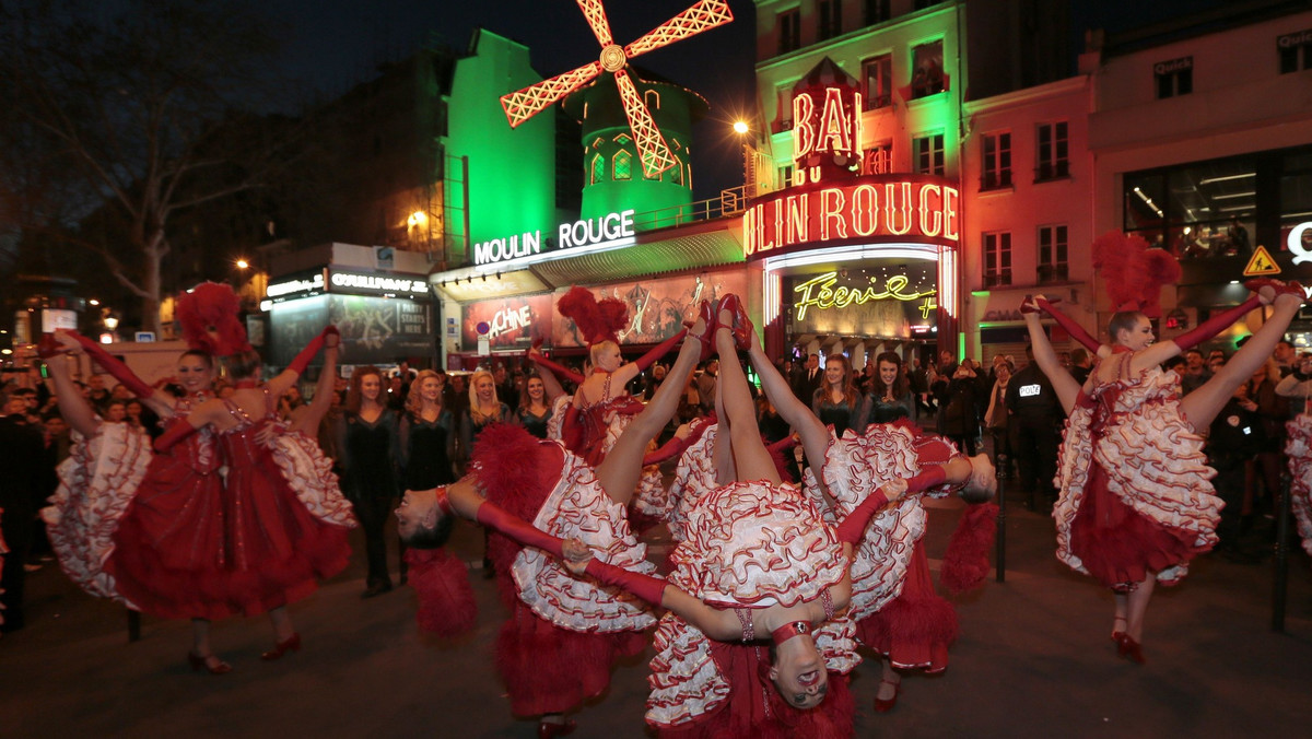 Otwieramy rocznie 180 tys. butelek szampana. Dwa lata temu natomiast stworzyliśmy specjalny bar na poziomie Młynu, tego słynnego, czerwonego, gdzie można napić się każdego możliwego koktajlu. Nawet absyntu - mówi Onetowi dyrektor generalny słynnego paryskiego kabaretu Moulin Rouge. W tym roku legendarny "Czerwony Młyn" obchodzi 130-lecie istnienia. - Gdy powstawał, miał charakter rewolucyjny. Następowała wtedy emancypacja kobiet. Dziś jest to przede wszystkim znany na całym świecie musical - dodaje Jean Victor-Clerico.