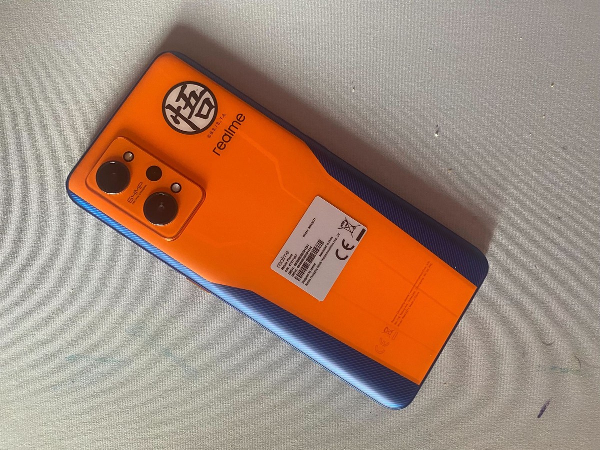 realme GT Neo 3T Dragon Ball Z