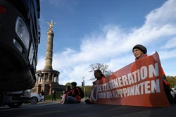 Protesty w Berlinie. "Ostatnie Pokolenie" chce, by rząd zajął się zmianami klimatu