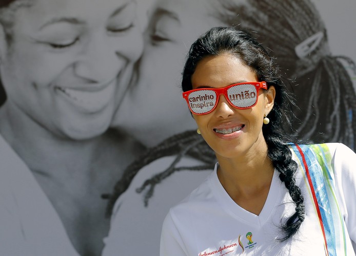 Piękne panie kochają piłkę nożna. Na mundialu ich nie brakuje