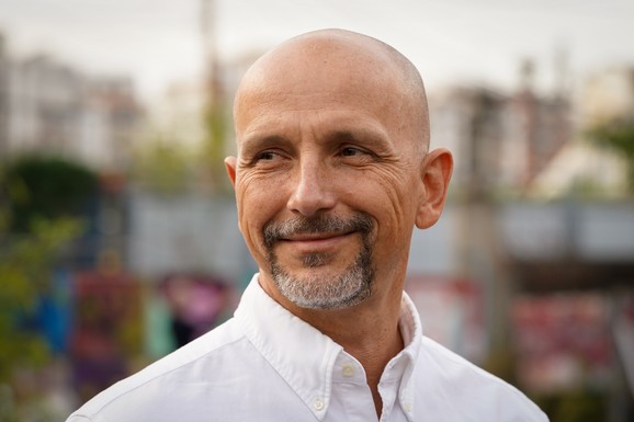 "POPIJ PIVO, BIĆE TI BOLJE" Čuveni hrvatski voditelj o dugogodišnjoj borbi sa DEPRESIJOM: Ovo su "saveti" koji ne pomažu