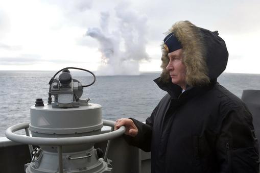 Władimir Putin obserwuje wspólne ćwiczenia Floty Północnej i Floty Czarnomorskiej