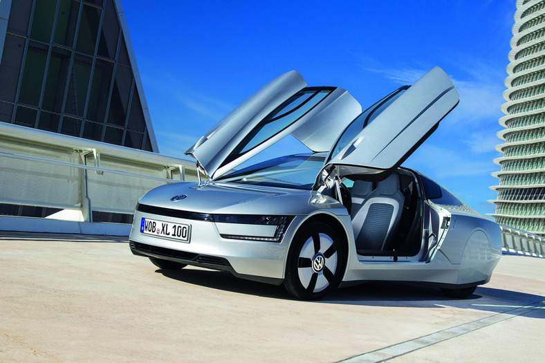 VW XL1 na trasie z Lucerny do Genewy