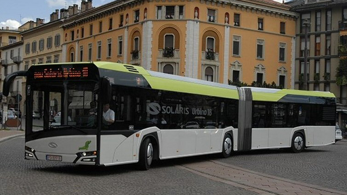 W przyszłym roku na poznańskie ulice wyjedzie 20 nowych, przegubowych autobusów niskopodłogowych czwartej generacji. Pojazdy wyposażone będą m.in. w ładowarki USB, dzięki którym naładujemy telefon komórkowy. Nowe autobusy dostarczy firma Solaris, która wygrała przetarg ogłoszony przez poznańskie MPK.
