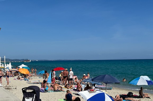 (FOTO) PANIKA NA OMILJENOM LETOVALIŠTU SRBA Otpadne vode se 