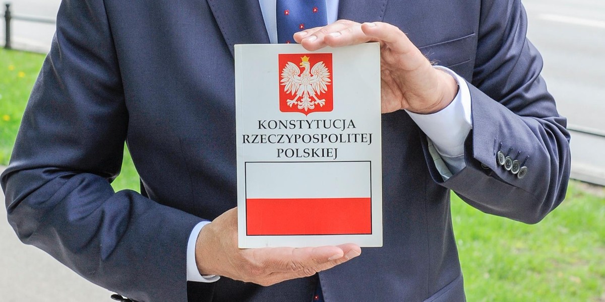 Polacy chcą zmiany Konstytucji