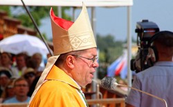 Abp Pawłowski: Chcemy dobra także tych, co nam źle życzą i nas obrażają