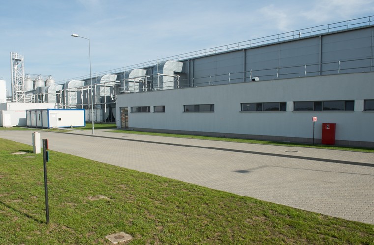 Koncern spożywczy Kellogg's jest największym na świecie producentem płatków śniadaniowych i drugim pod względem wielkości wytwórcą słonych przekąsek.<br>

Na zdjęciu: nowo otwarta fabryka chipsów Pringles w Łódzkiej Specjalnej Strefie Ekonomicznej w Kutnie<br><br>fot.  (zuz) PAP/Grzegorz Michałowski.