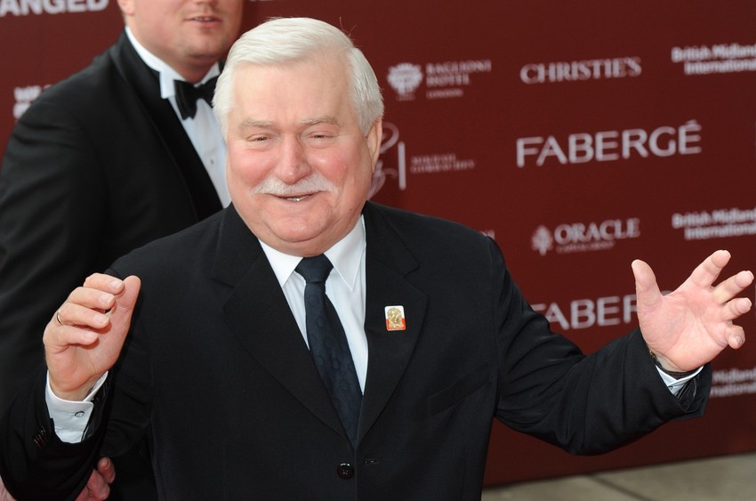 Preti tužbom: Leh Valensa