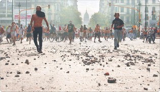 Argentyńczycy mają dość "pseudopaństwa". Na prezydenta wybrali antypaństwowca