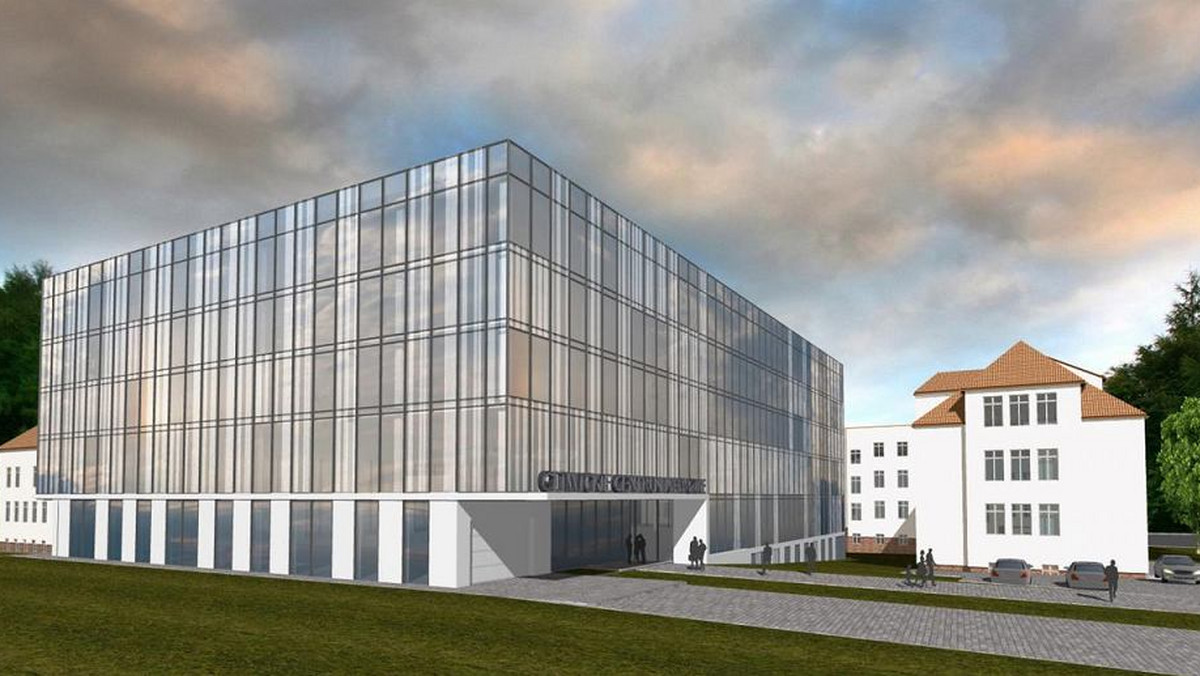 Trwają przymiarki do rozbudowy Szpitala Miejskiego w Gliwicach. Tamtejszy urząd miejski ogłosił właśnie przetarg na wykonanie projektu, która zakłada powstanie nowego obiektu połączonego z istniejącymi zabudowaniami. Inwestycja finansowa w całości z budżetu miasta pochłonie ok. 150 mln złotych.