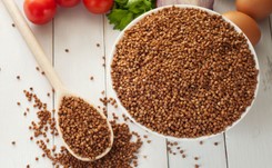 Dwie partie kaszy gryczanej wycofane z rynku