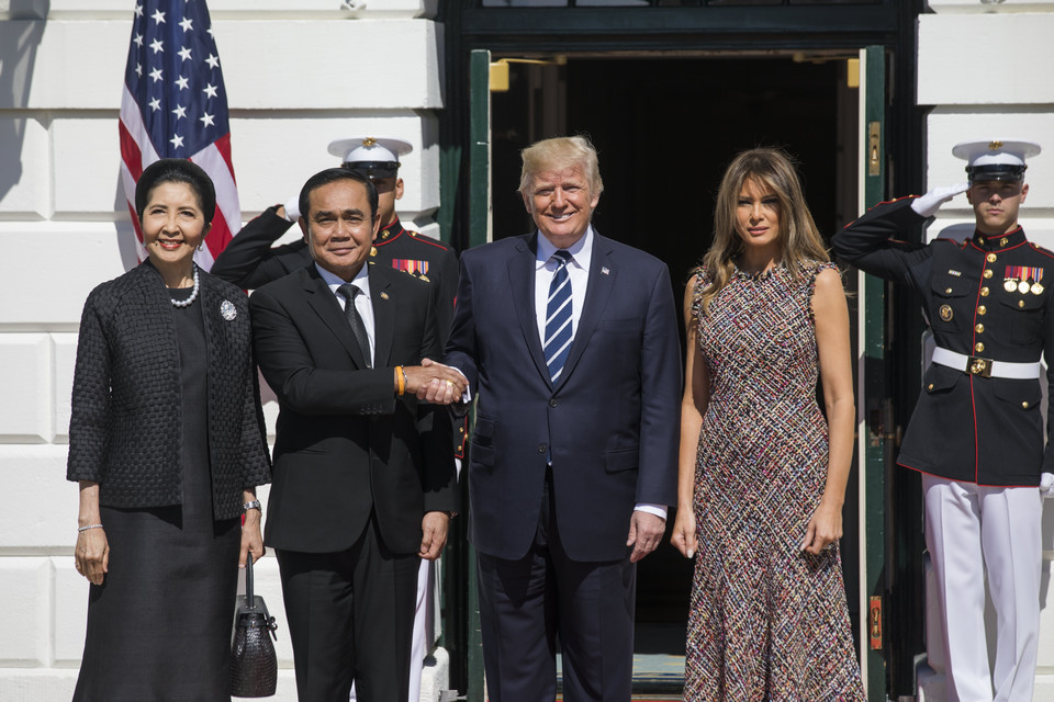 Melania Trump i Donald Trump na spotkaniu z premierem Tajlandii
