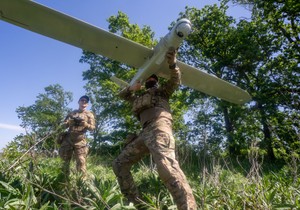 Ukrajinska vojska lansira dron na ruske položaje u Harkovskoj oblasti 20. maja