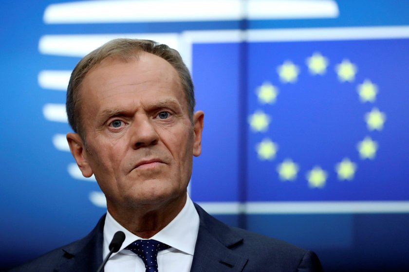 Donald Tusk krytykuje negocjacje polskiej delegacji w Brukseli