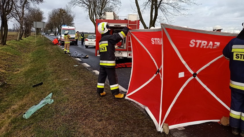 Tragedia pod Sierpcem. Trzy osoby nie żyją. Wśród ofiar rodzeństwo