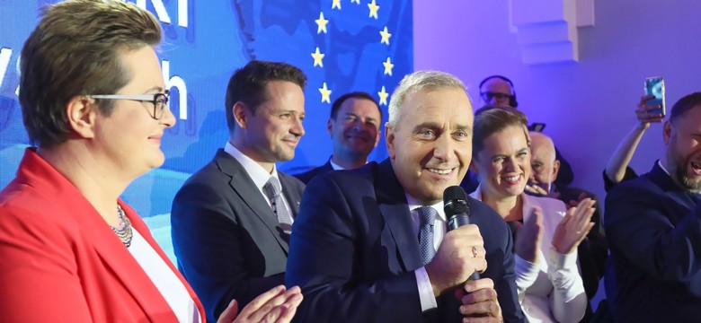 Schetyna chce utrzymać koalicję z Lubnauer i Nowacką na kolejne wybory. "Udało nam się zrobić pierwszy krok"