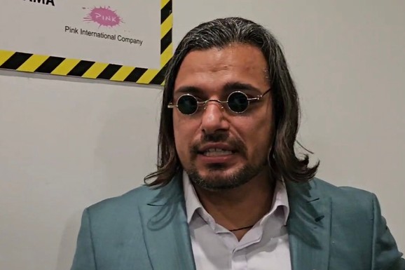 "SRAMOTA JE, ZATO TAKO REAGUJE" Sestra Bore Santane potvrdila da je njen brat bio u TAJNOJ VEZI sa Indi: Pevačica najavljuje OBRAČUN