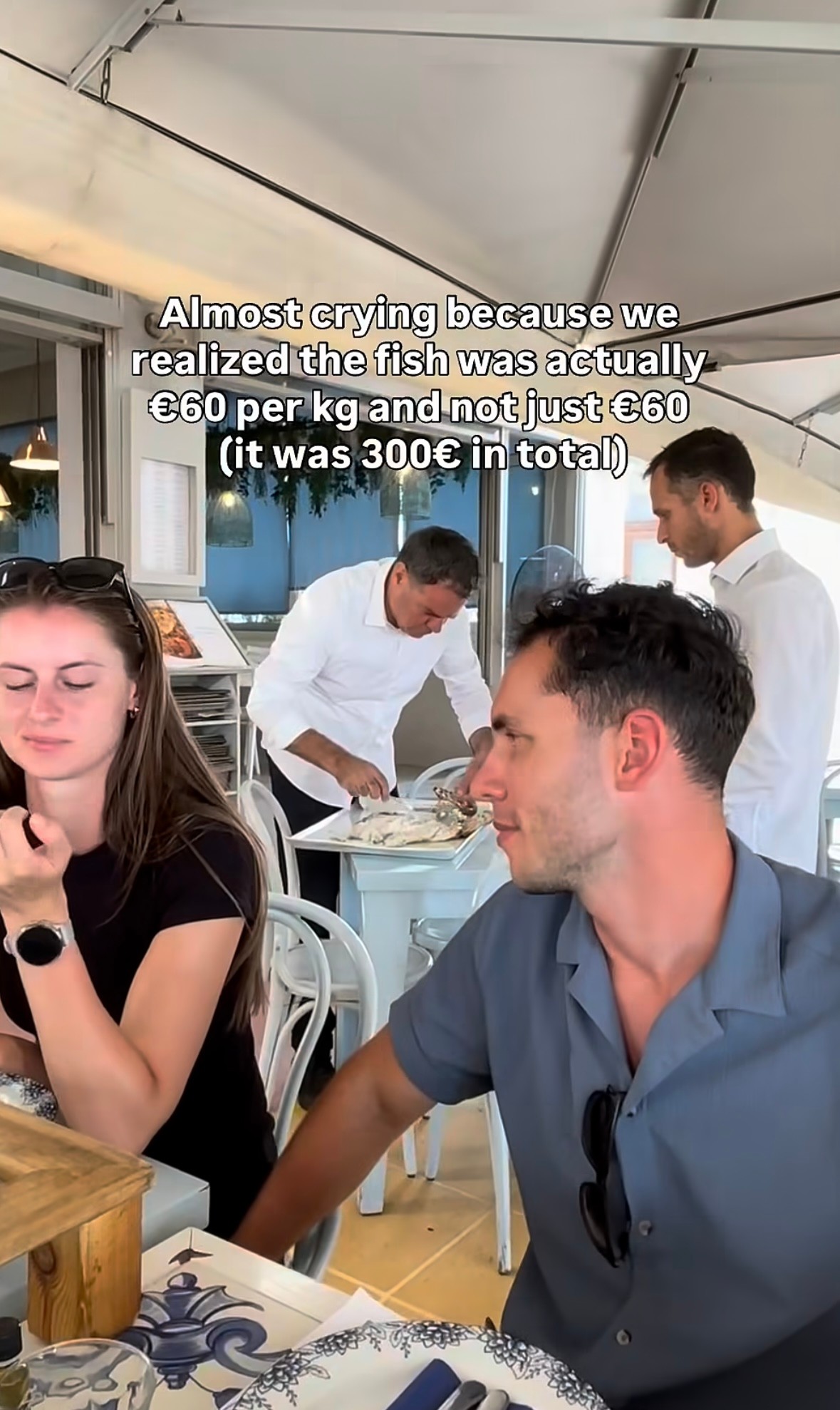 Dovolenka v Grécku sa mladému páru poriadne predražila. 