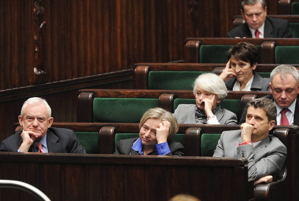 Leszek Miller, Wanda Nowicka i Janusz Palikot podczas posiedzenia w Sejmie