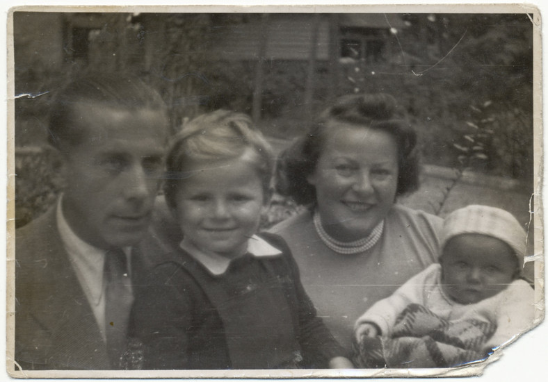 Wojciech Mann z rodzicami i siostrą
